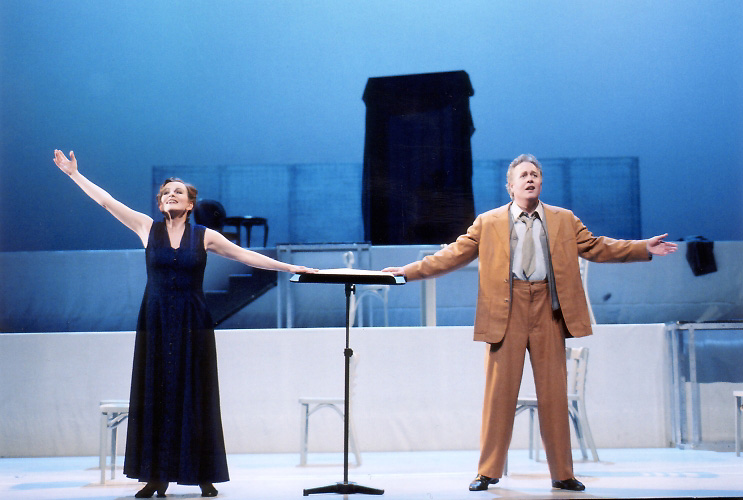 Kerstin Randall as Antonia and Edward Randall as Hoffmann